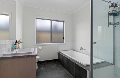 Shepparton North Casa | Popular Villa -Accommodation in Shepparton