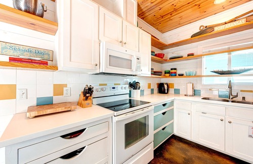 Safe Harbor Casa | Popular Village Walk Cottage in Golf Cart Zone W/Pool Mins to Beach