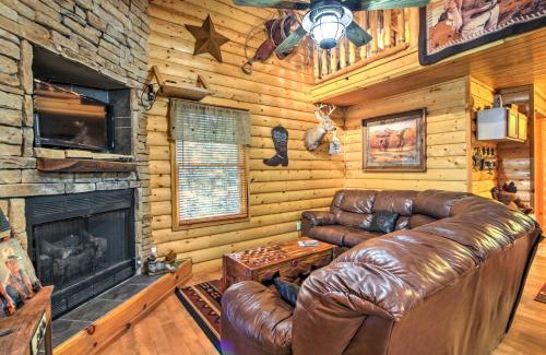 Cosby Casa | Porch and Fire Pit Rustic Log Cabin in Smokies!