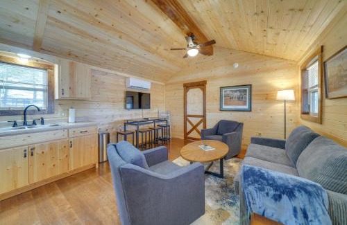 La Grange Casa | Porch and Pond Views La Grange Cabin Retreat!
