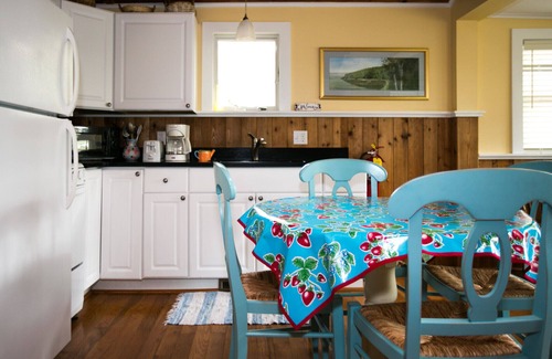 Arcadia Casa | Porch Cottage in Woods, 1 min from Lake, Private Lake Michigan Access very close