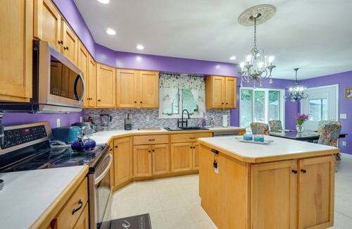East Stroudsburg Casa | Porch & Fire Pit: Shawnee on Delaware Home!