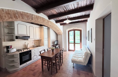 Poreta Otro | PORETA BIOFARM/SPOLETO 5 KMS/SHOPS, BARS ETC 1 KM/WIFI/CHEF AVAILABLE/ROME 1 HR