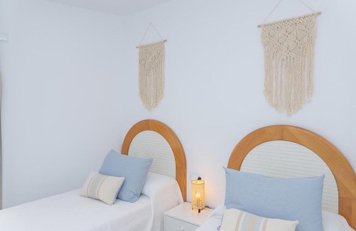Corralejo Apartamento | Poris 3 Beachfront Corralejo By Holidays Home
