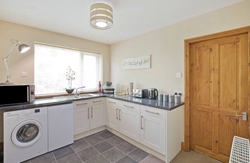 Knaresborough Casa | PORT ARTHUR COTTAGE, romantic, with a garden in Knaresborough