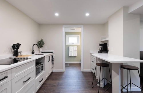 Port Dalhousie Apartamento | Port Beach Retreat - Modern & Cozy Stay!