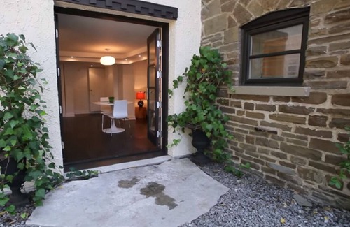 Mineola Apartamento | Port Credit - Mineola Cottage