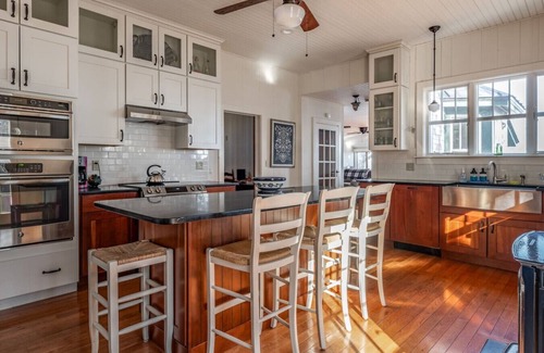 Northport Casa | Port Lucy - Family Home w/Direct Access to Bay!