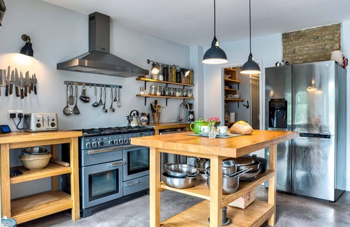 Wolvercote Casa | Spacious, elegant and spotlessly clean Oxford House