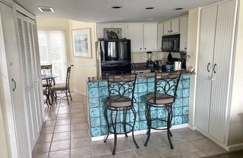 Isle of Palms Condominio | Port O' Call C302 - Island Retreat! Oceanview!