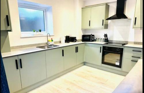 Dover Casa | Port of Dover Lodge 20 sleeps