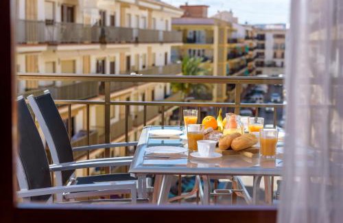 Aduanas Apartamento | Port Perfection: Your Dream Apartment by the Beach