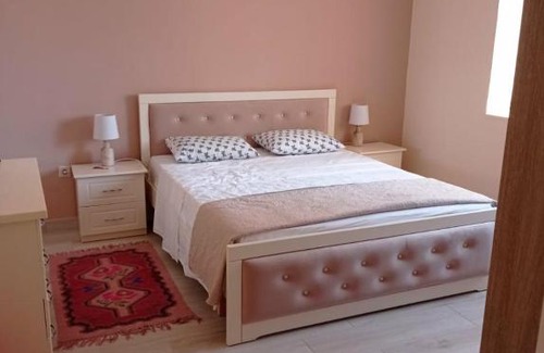Kodrra Apartamento | Port Side - 2BR Apartment - Center Location