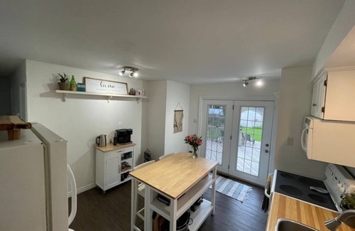 Port Stanley Casa | Port Stanley Retreat!