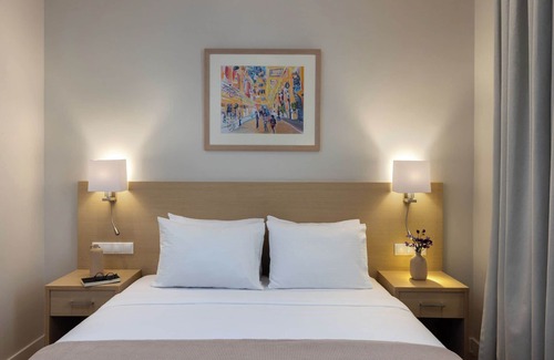 Piraeus Hotel | Port Tower