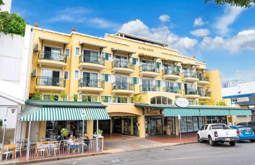 Cairns Central Business District Apartamento | Porta Bella - Euro Elegance meets Modern Flair