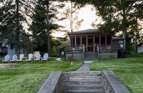 Houghton Cabaña | Portage Lake Cottage - Your Perfect Lakefront Retreat in Michigan's UP!