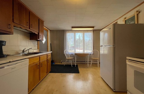 Portage Lake Cabina | Portage Lakeside Cabins, The Cottage
