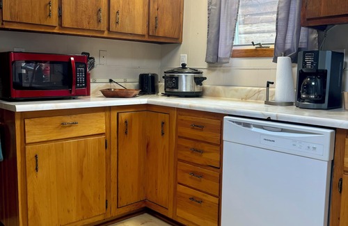 Portage Lake Cabina | Portage Lakeside Cabins, The Cottage