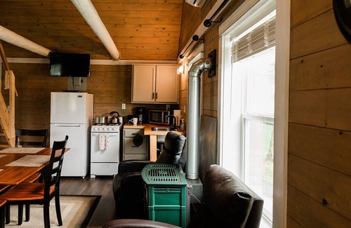 Portage Lake Otro | Portage Lakeside Cabins