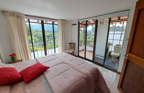 Alegrias Casa | Portal La Mariana