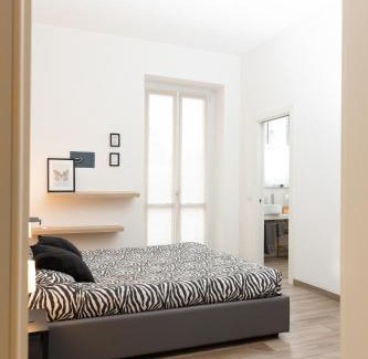 Guastalla Apartamento | PortaRomana Tres Chic