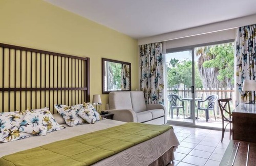 Salou Hotel | PortAventura Hotel Roulette - Includes unlimited access to PortAventura Park & 1 access to Ferrari Land
