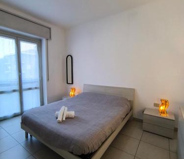 Fiera Apartamento | Portello Flat with Balcony