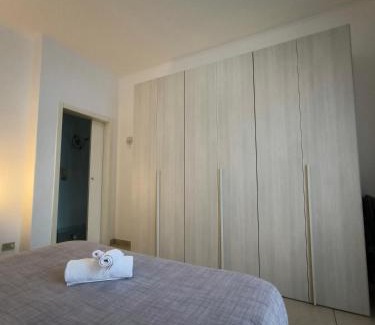 Fiera Apartamento | Portello Flat with Balcony