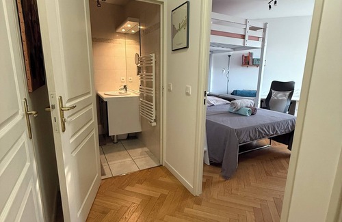 Saint-Julien-en-Genevois Cama Y Desayuno | Portes de Genève - Individual guest room