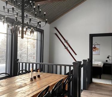 Pyhatunturi Chalet De Esquí | Porthos Ski-in Lodge with private hot tub and sauna in Lapland