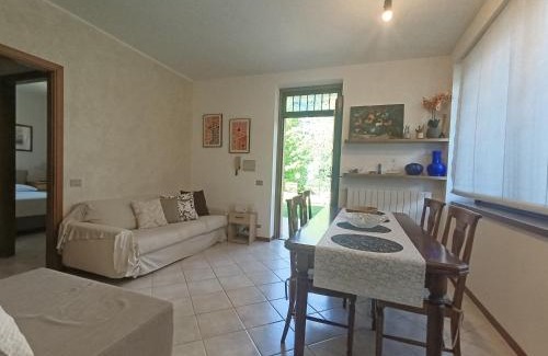 Limonta Apartamento | Portico sul lago