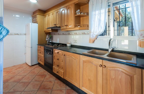 Barig Villa | PORTILET - Estupenda villa con piscina privada situada entre montañas.