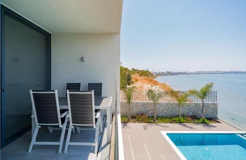 Mexilhoeira da Carregacao Apartamento | Portimão Ocean Breeze With Pool by Homing