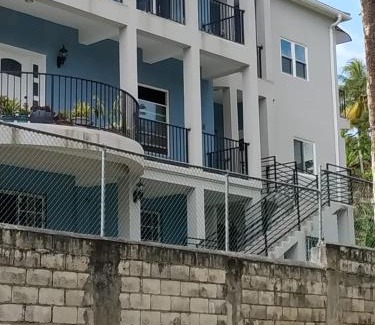 Blue Mountains National Park Apartamento | Portland Jamaica! Green and Lush! Volcano and Falls Yes!