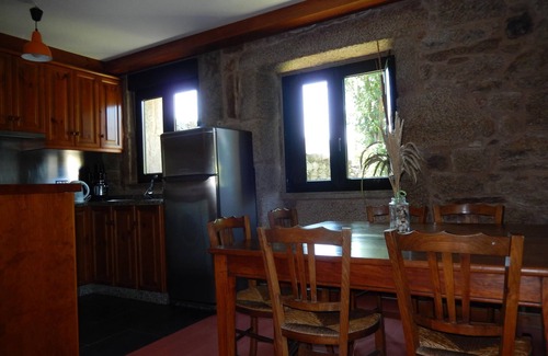 Porto do Son Cabaña | Porto Do Son: Casa antigua renovada de piedra con jardín de 1.500 m2