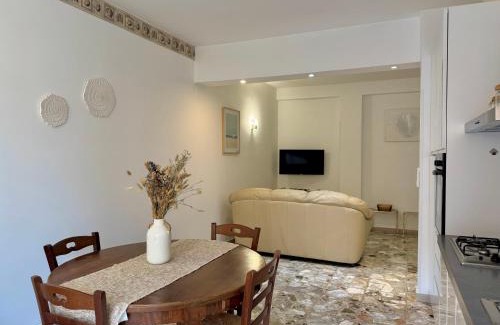 Porto Ercole Apartamento | Porto Ercole - Just Off the Harbor