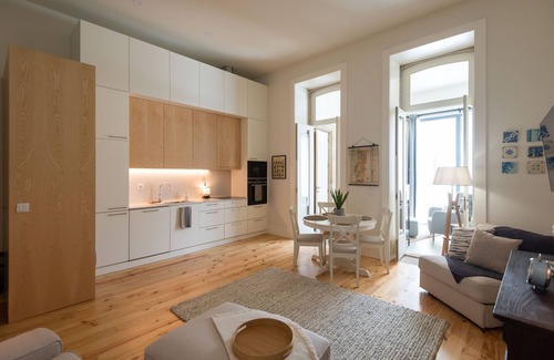 Bonfim Apartamento | Porto Grandeur Collection - D. João IV Pool & Garden Apartment