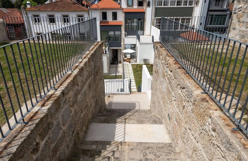 Bonfim Apartamento | Porto Grandeur Collection - D. João IV Pool & Garden Apartment