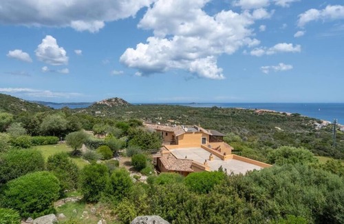 Porto Rotondo Apartamento | Porto Rotondo Vista Incantevole sul Mare e Yacht