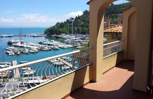 Monte Argentario Apartamento | MARAVILLOSO ATICO EN EL PUERTO