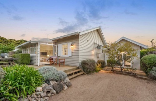 Portsea Casa | Portsea Family Comfort With an Easy Walk to the Beach and Village