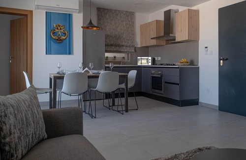 Marsaskala Apartamento | Portside Lodge Building
