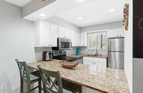 West Panama City Beach Condominio | Portside Resort by Panhandle Getaways