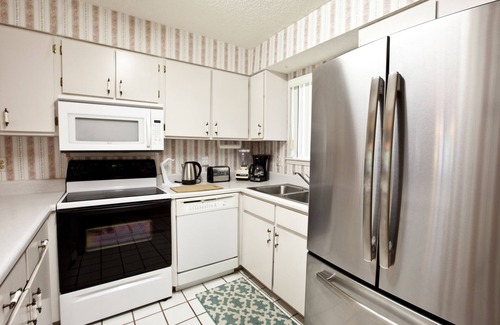 West Panama City Beach Condominio | Portside Resort by Panhandle Getaways