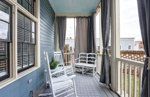 Hitch Village - Fred Wessels Homes Apartamento | Portside Retreat @ Trustees' Garden