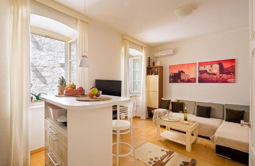 Old Town Apartamento | Portun Apartment