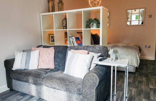 Bishopston Apartamento | Portway Nook - 1 Bedroom Studio - Bishopston