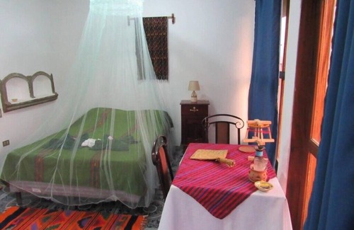 Santa Cruz La Laguna Cama Y Desayuno | Posada del viajero, Mayan Travelers vistas al lago