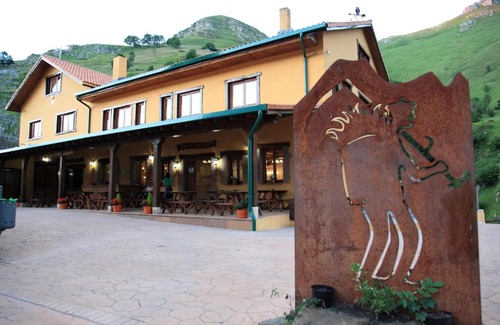 San Roque de Riomiera Casa | Posada La Vieja Escuela